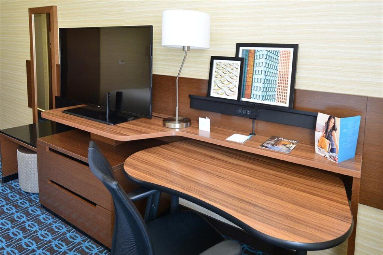 Fairfield Inn & Suites By Marriott Eau Claire/Chippewa Falls Екстериор снимка
