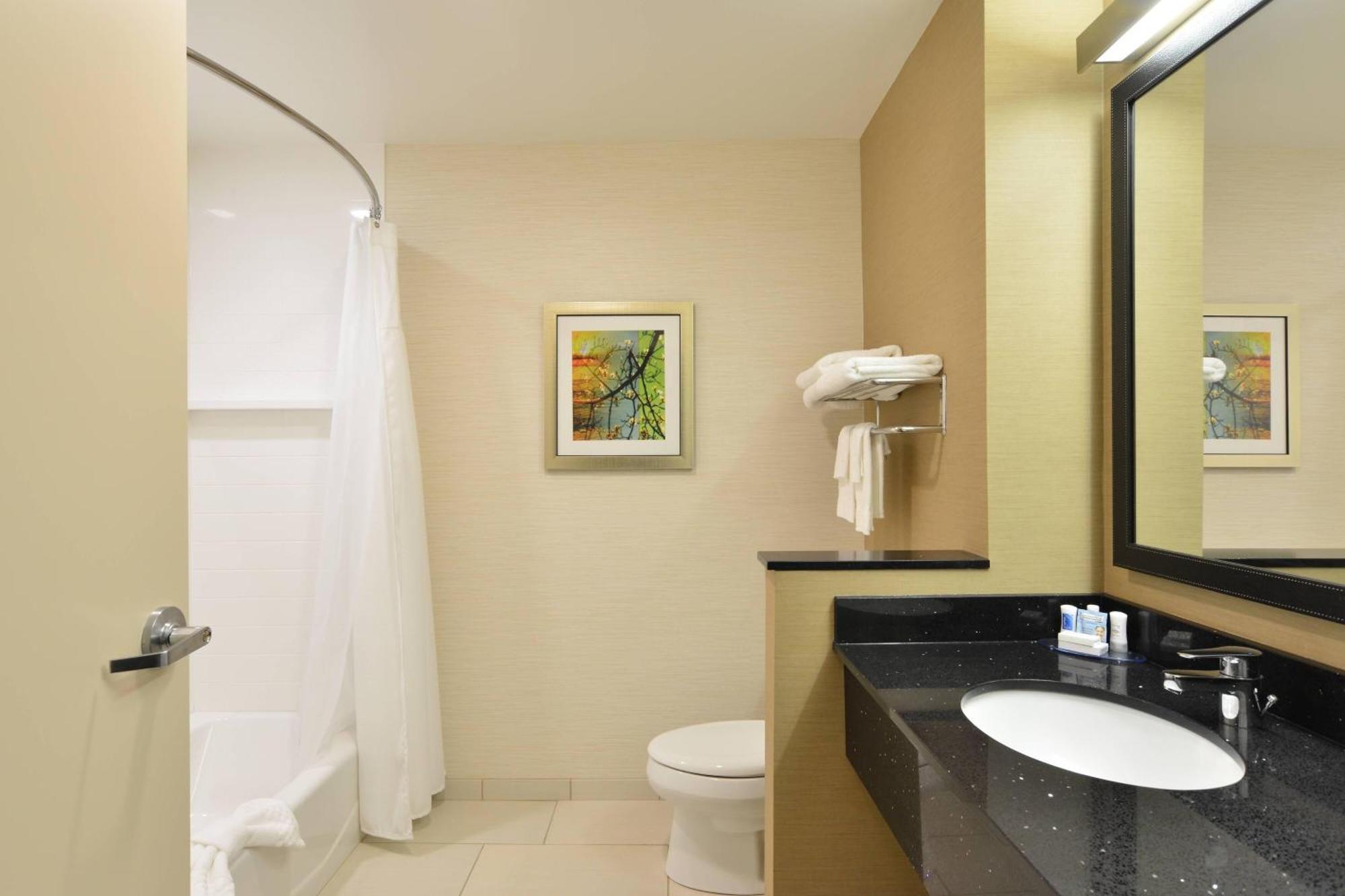 Fairfield Inn & Suites By Marriott Eau Claire/Chippewa Falls Екстериор снимка