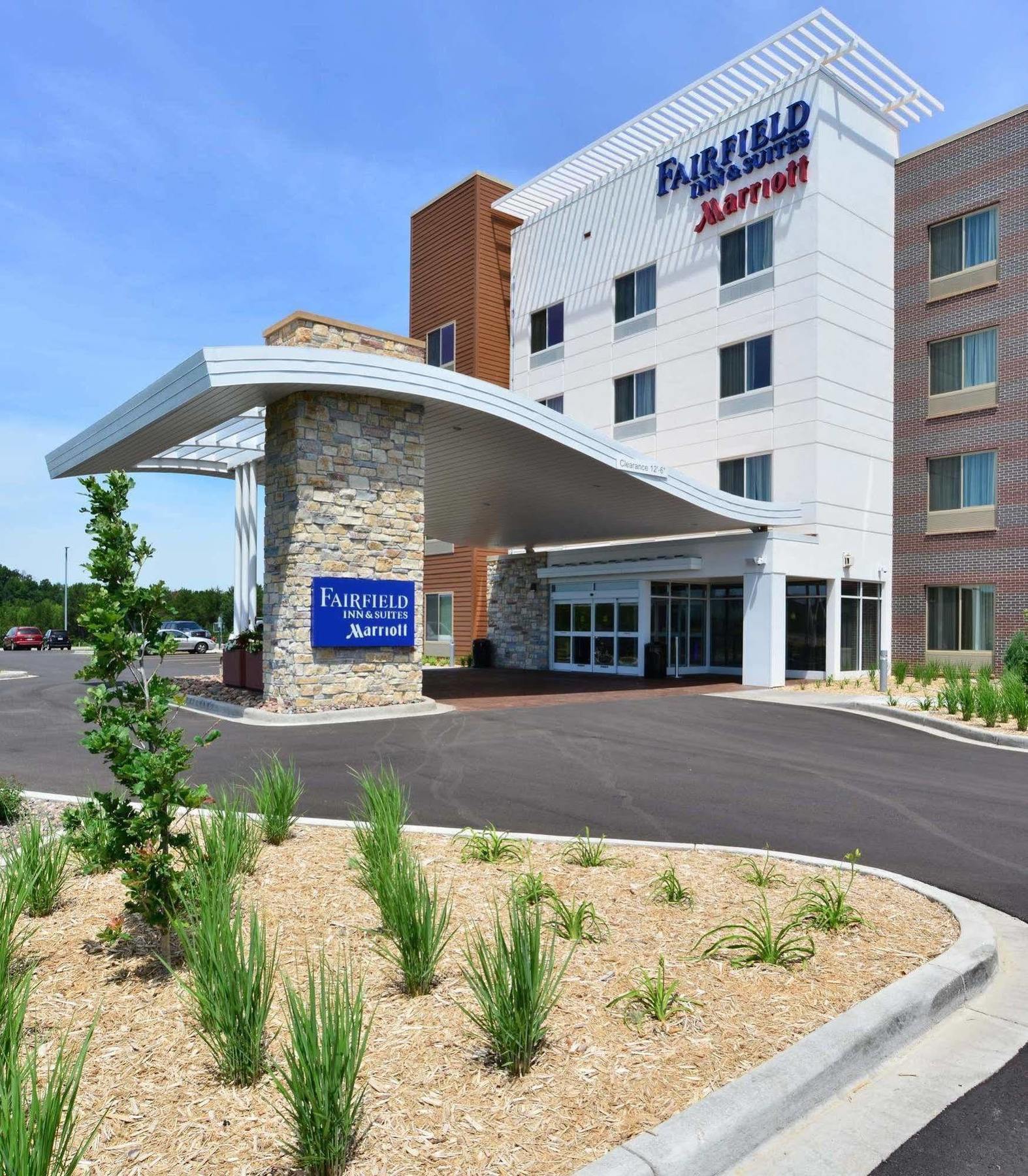 Fairfield Inn & Suites By Marriott Eau Claire/Chippewa Falls Екстериор снимка