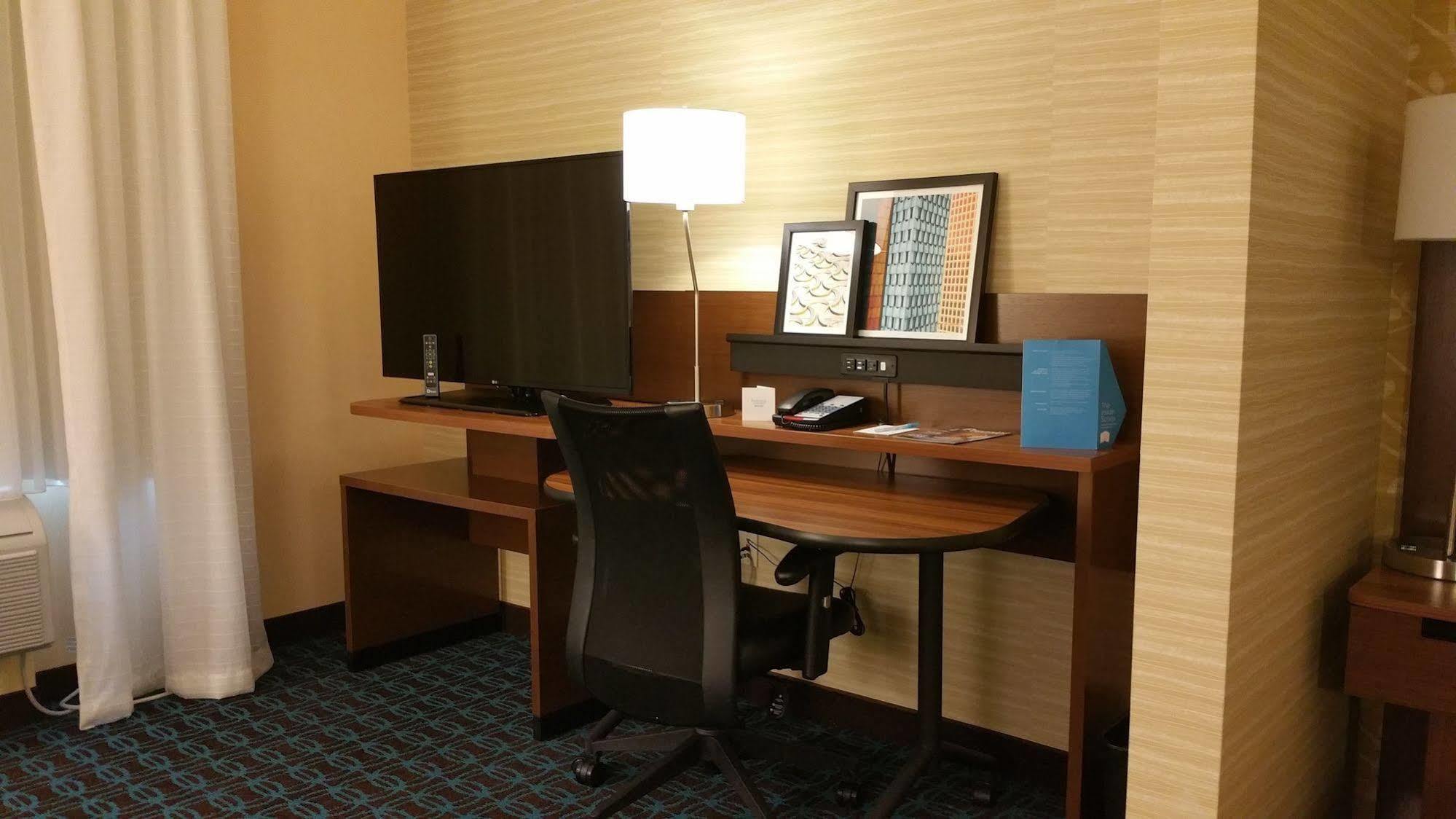 Fairfield Inn & Suites By Marriott Eau Claire/Chippewa Falls Екстериор снимка
